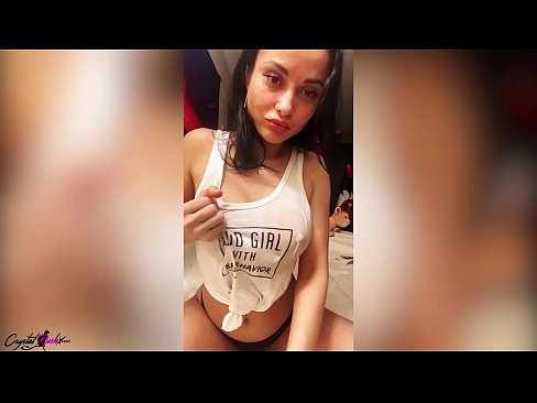 ❤️ စိုစွတ်နေသော တီရှပ်အင်္ကျီဖြင့် ကြီးမားသော နို့သီးခေါင်းများကို ပွတ်သပ်ကာ နို့သီးခေါင်းလှလှ အမျိုးသမီး လှပသော porn my.ru-pp.ru