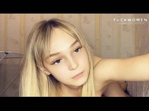 ❤️ သည်းမခံနိုင်သော ကျောင်းသူလေးသည် အတန်းဖော်အား ကြိတ်ချေနေသော ပါးစပ်မှ ခရင်မ်ပေးငွေကို ပေးသည်။ လှပသော porn my.ru-pp.ru